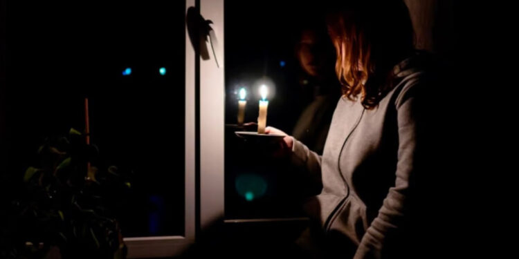 Графік відключень електроенергії на Житомирщині 15 грудня: лише по одному разу кожній черзі | Журнал Житомира