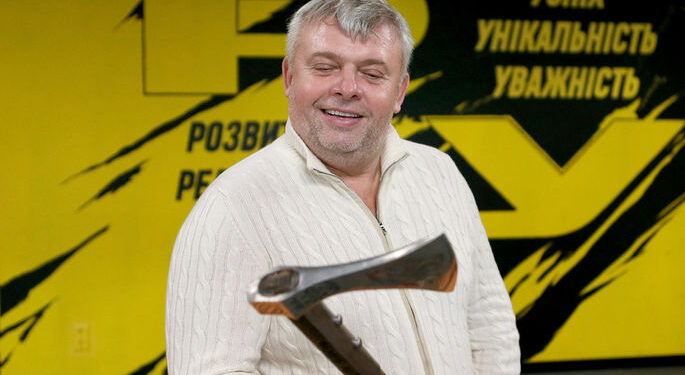 Гравці та тренери Руху-2 кілька місяців не отримують зарплату
