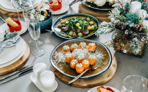 Як харчуватися перед святами, щоб не переїдати: консультує івано-франківська дієтологиня