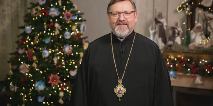 Коли довкола темрява, хай світло Різдва, що всередині нас, стане ще яскравішим