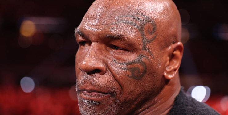Майк Тайсон рассказал, на кого он ставит в реванше Усик – Фьюри – Спорт ):Бокс