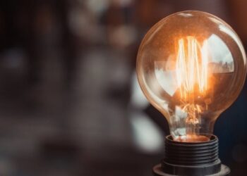 На Черкащині енергетики знову оновили графік відключення світла