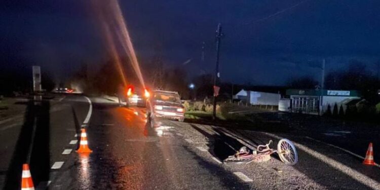 На Шепетівщині водій “Жигуля” скоїв наїзд на велосипедиста —Хмельнитчина