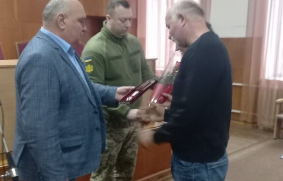 На Тальнівщині родині полеглого воїна вручили його посмертну нагороду