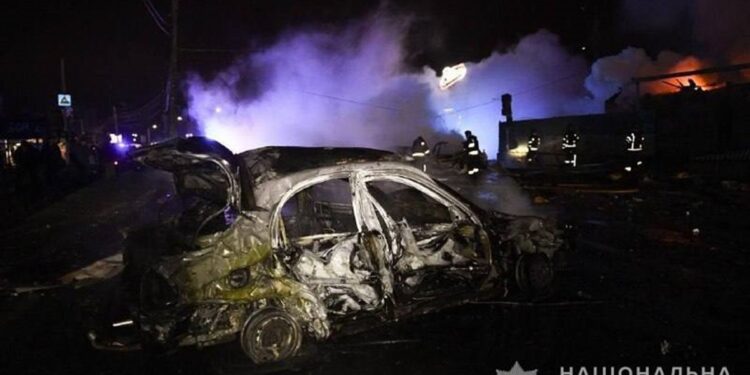 Обстріл Запоріжжя 6 грудня, фото – правоохоронці виявили тіла людей, які заживо згоріли в автівках | Новости Запорожья