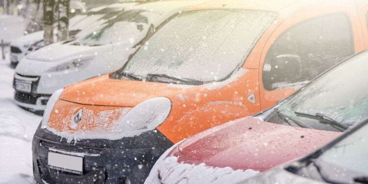Перевірка авто перед зимою: ключові елементи для безпечної їзди в холодну пору | |