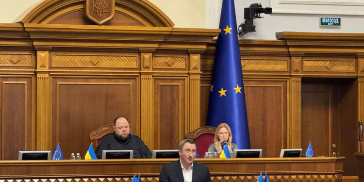 Рада призначила Олексія Чернишова міністром національної єдності України