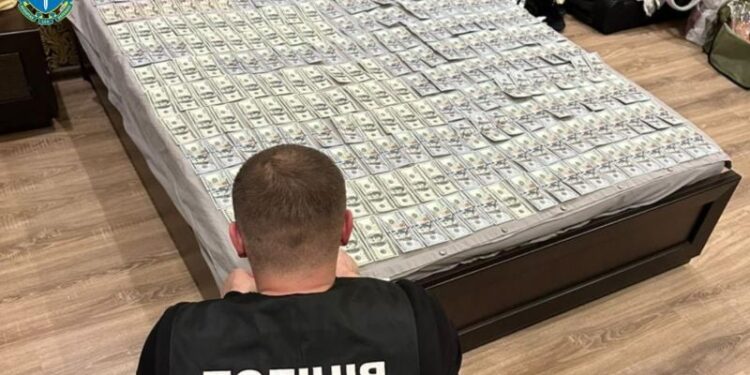 Ще одна очільниця МСЕК на Хмельниччині отримала підозру за вимагання хабаря —Хмельнитчина