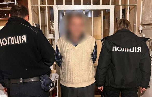 У Черкаському районі чоловік, який потрапив у ДТП, хотів попросити допомоги, а отримав удар ножем