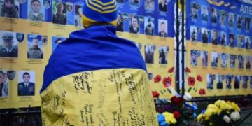 У День ЗСУ миколаївці вшанували памʼять загиблих Героїв » Миколаївський Оглядач