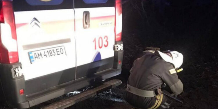 У Любарській громаді швидка допомога застрягла на бездоріжжі | Журнал Житомира