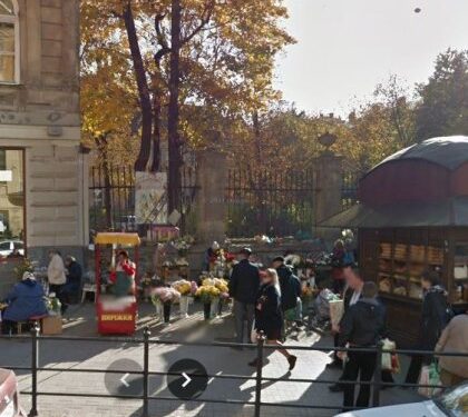 У Львові біля Галицького ринку облаштують спеціальні ятки для квітів