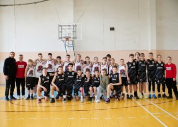 У Львові пройшов тур чемпіонату України ВЮБЛ серед юнаків 2011 року: фотогалерея – Федерація баскетболу України