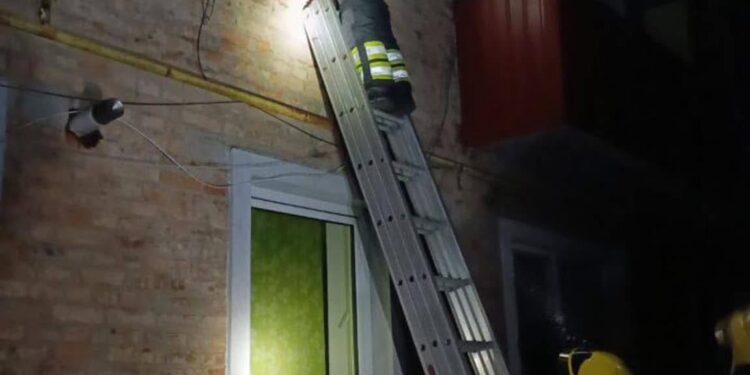 У Сарнах врятували жінку: увімкнула газ та хотіла вчинити непоправне