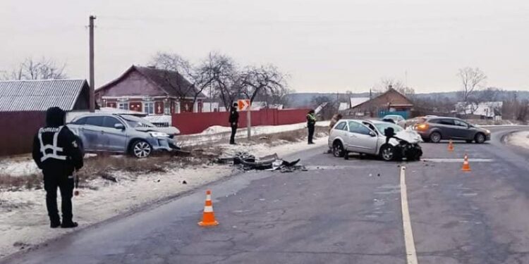 У селі Кам’янка сталась ДТП, у якій травмувалися четверо людей —Хмельнитчина