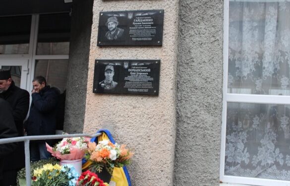 У Тальному відкрили меморіальні дошки на честь двох загиблих воїнів