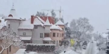 У Тернополі ДТП: авто злетіло з дороги (відео) | Терміново новини Тернополя