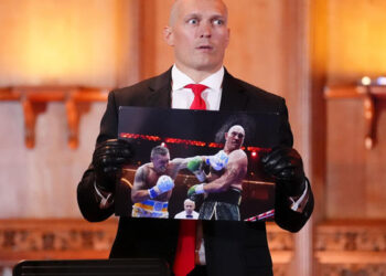 “В мою эпоху он был бы бомжом”: известный боксер оценил Усика – Спорт ):Бокс