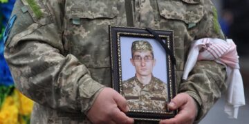 В Умані провели в останню путь захисника