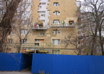 Відбудову багатоповерхівки на вулиці Запорізькій, 2А нарешті відновили – яка компанія виконує роботи | Новости Запорожья