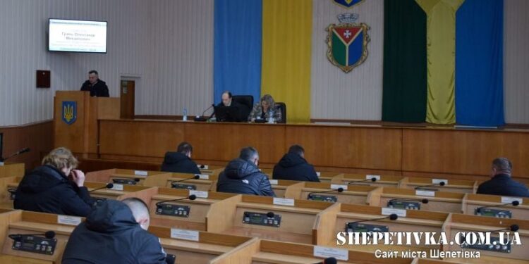 Відбувся виконком: зміни маршруту автобуса №9, захисні споруди та комунальне майно —Хмельнитчина