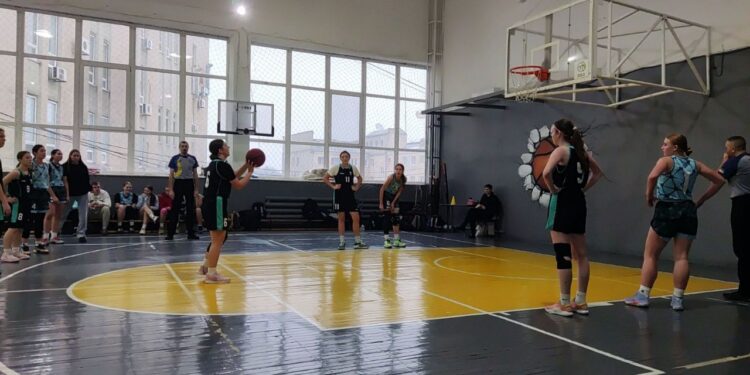 ВЮБЛ серед дівчат 2008 року: команди Вінниці та Кам’янець-Подільського обмінялися перемогами – Федерація баскетболу України