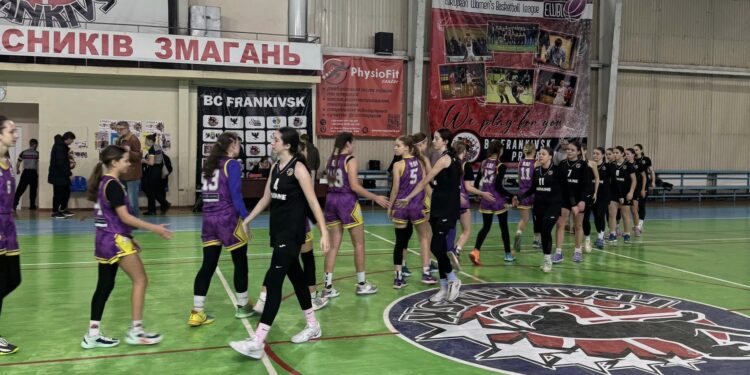 ВЮБЛ серед дівчат 2009 року: ДЮСШ-3-Багіра залишилась непереможною, Збірна Івано-Франківської області вийшла на друге місце – Федерація баскетболу України