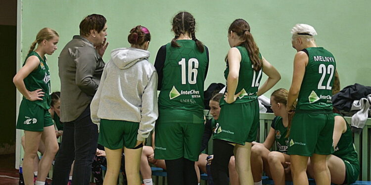 Жіноча Вища ліга: ІнтерХім-2 на старті ігрового тижня обіграв миколаївську СДЮСШОР-4 – Федерація баскетболу України