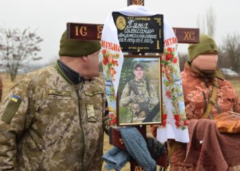 У Петрівській громаді провели в останню путь 28-річного військового