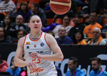 Аліна Ягупова набрала 10 очок в матчі проти Фенербахче у Євролізі – Федерація баскетболу України