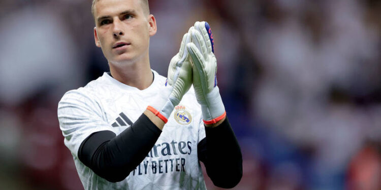 Андрей Лунин может покинуть «Реал» в следующем году