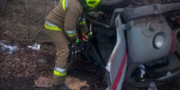 Біля повороту на с. Миколаївське сталась дорожня аварія — постраждалих деблокували рятувальники » Миколаївський Оглядач