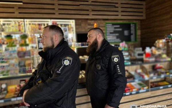 Черкаські поліцейські нагадують про відповідальність за продаж алкоголю та тютюну неповнолітнім — Новости Черкасс