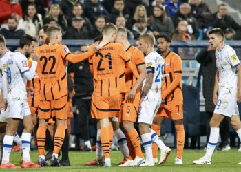 Футболісти «Шахтаря» та «Динамо» провели ювілейні нічийні матчі в УПЛ на виїзді