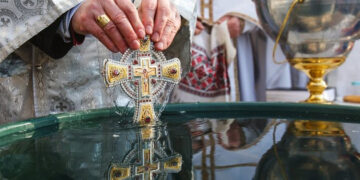 Хрещення Господнє: розклад богослужінь у храмах Івано-Франківська