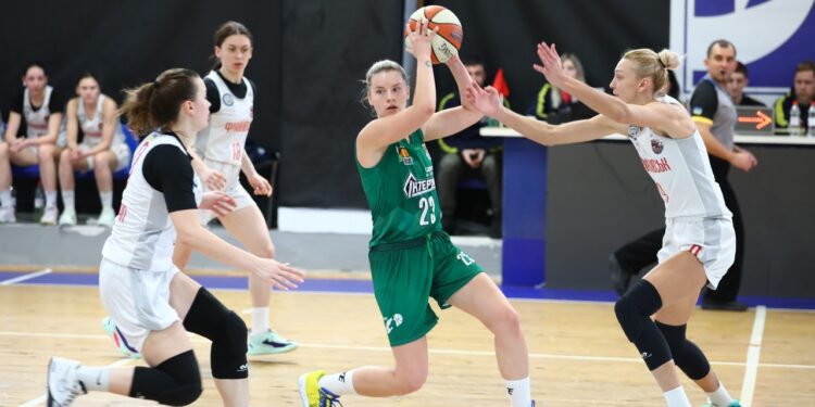 ІнтерХім та Франківськ-Прикарпаття обмінялись перемогами у жіночій Суперлізі: фотогалерея – Федерація баскетболу України