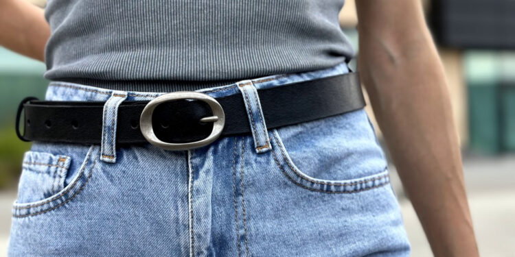 Які сучасні тенденції в моді жіночих ременів