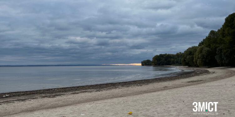 Кременчуцьке море в середньому розмиває 1,5 метра берега