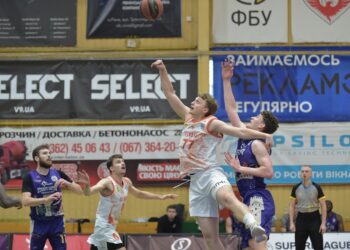 Кривбас вирвав складну перемогу у Старого Луцька: фотогалерея – Федерація баскетболу України