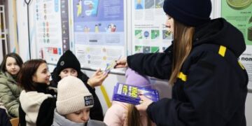 Мобільний клас безпеки зробив зупинку у миколаївському ліцеї » Миколаївський Оглядач