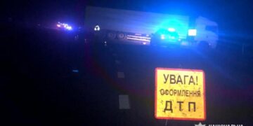 На Черкащині легковик в’їхав у вантажівку: один з водіїв загинув, двох пасажирів госпіталізували (ФОТО)