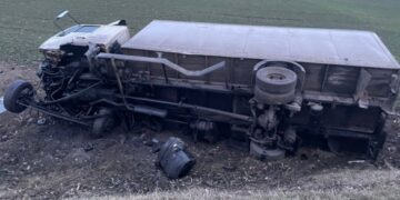 На Черкащині водійка легковика в’їхала у вантажівку