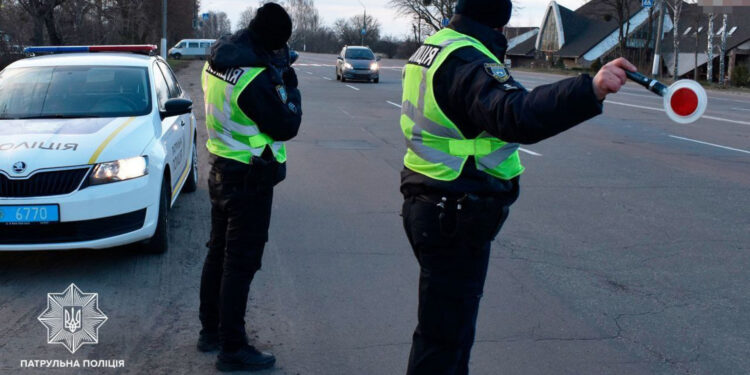 На дорогах Житомирщини порушників швидкості фіксують за допомогою TruCAM | Журнал Житомира