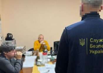 На Львівщині чиновника викрили у “сміттєвій” корупції