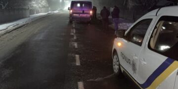 На Львівщині водій мікроавтобуса збив літнього велосипедиста