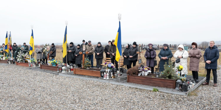 На Прикарпатті відбулася панахида за упокій полеглих воїнів (ФОТО)