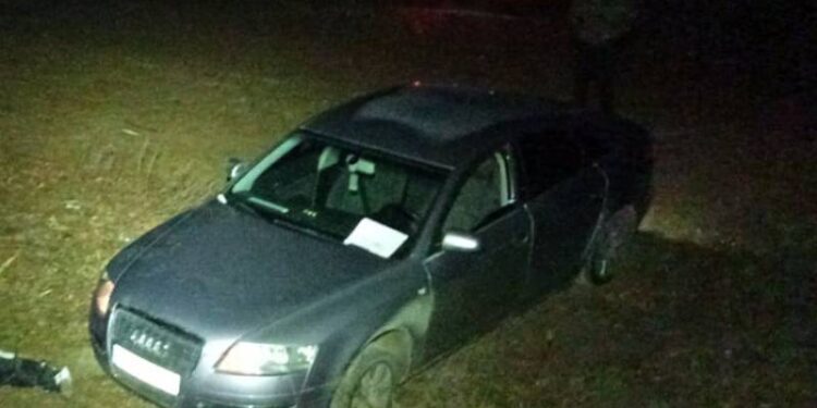 На Шепетівщині водій загинув під колесами свого ж автомобіля —Хмельнитчина