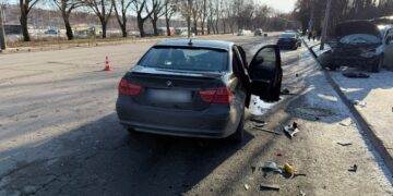 На Захисників Маріуполя у ДТП постраждали шість людей: деталі від поліції