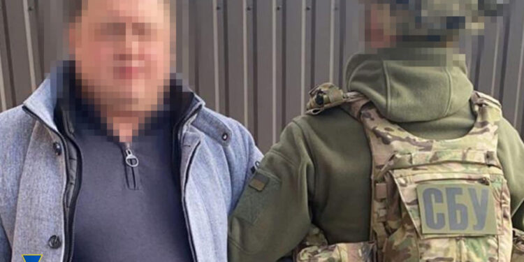 На Житомирщині викрито директора центру первинної медико-санітарної допомоги: продавав довідки ухилянтам | Журнал Житомира