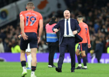 Новый тренер для Миколенко? «Эвертон» готовиться уволить Шона Дайча